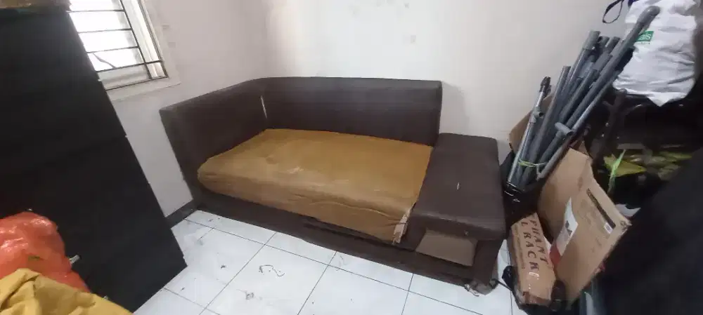 Sofa bed, Sofa Lemari kayu pinus