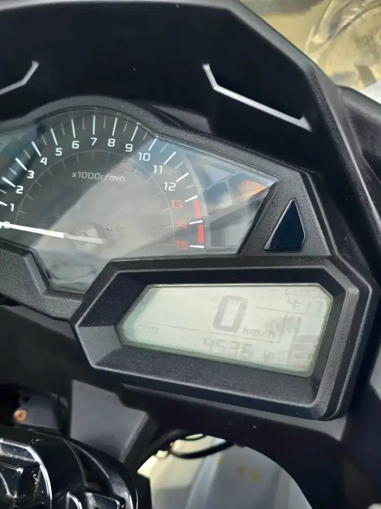 Kawasaki ninja 250 SE abs 2013 km 4 ribu gress like new