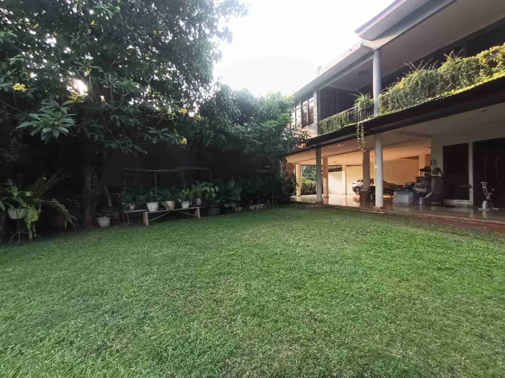 Dijual Rumah Hitungan Tanah saja Di Jalan Utama Bekasi Timur.  Kota Bekasi