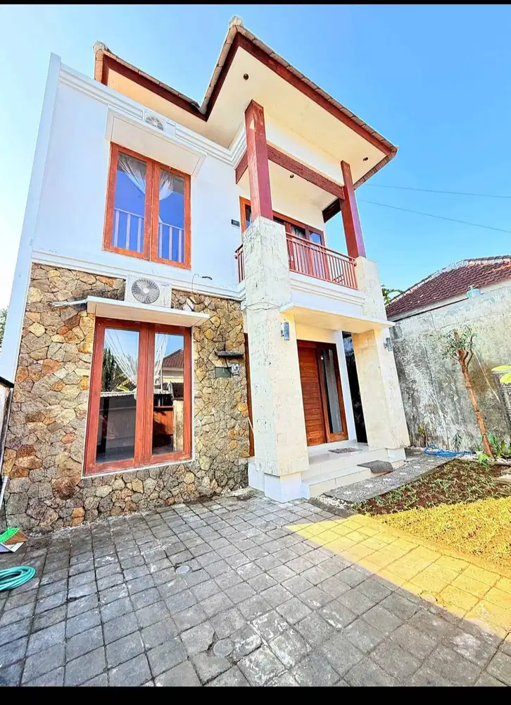 DISEWAKAN RUMAH DI JIMBARAN BALI