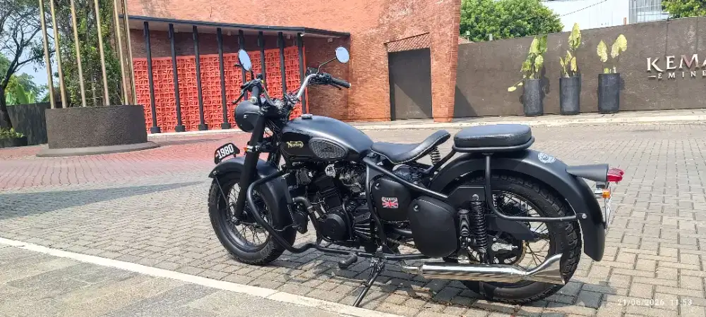 Custom Bobber Norton Style