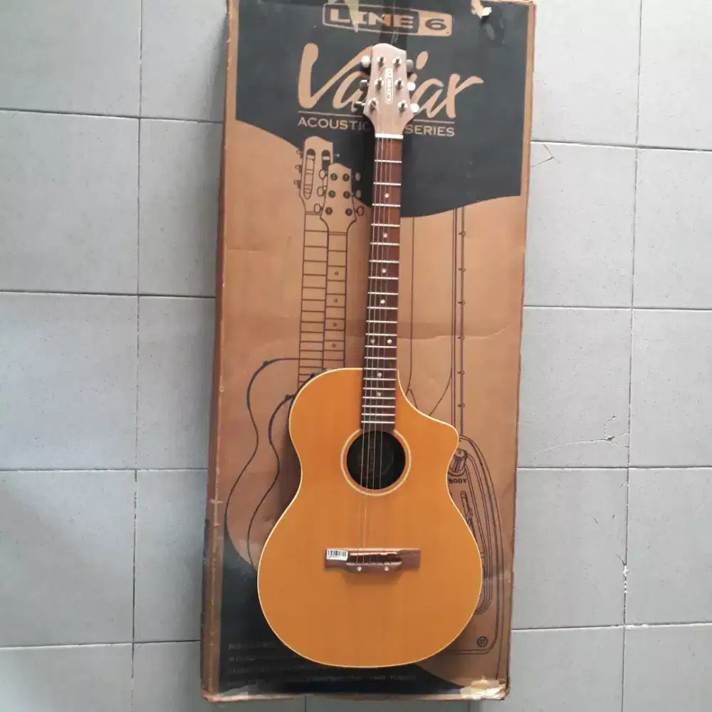 Gitar Line6 Variax Accoustic 300 series