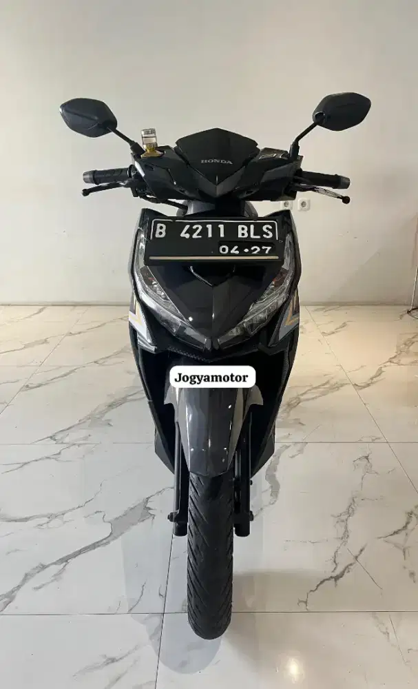1 - HoNda Vario 125 CBS Tahun 2017