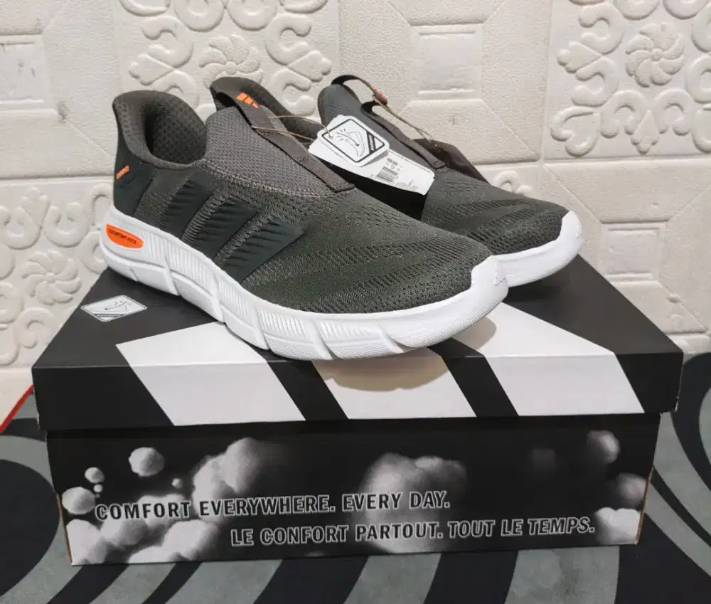 Sepatu Adidas Slip ON
