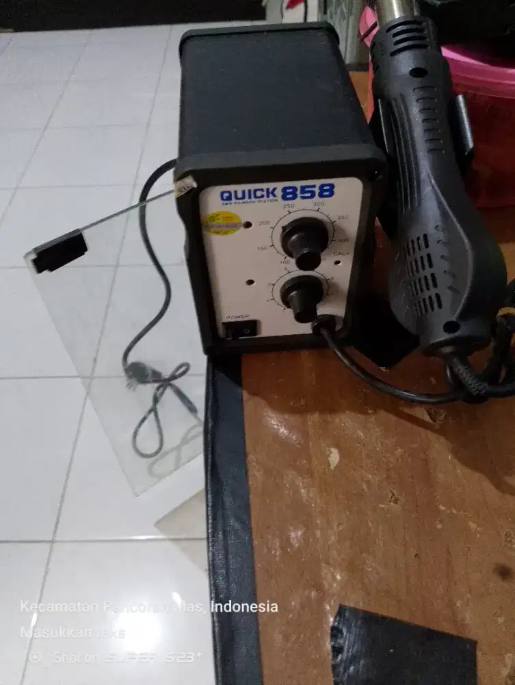 Solder uap stasion