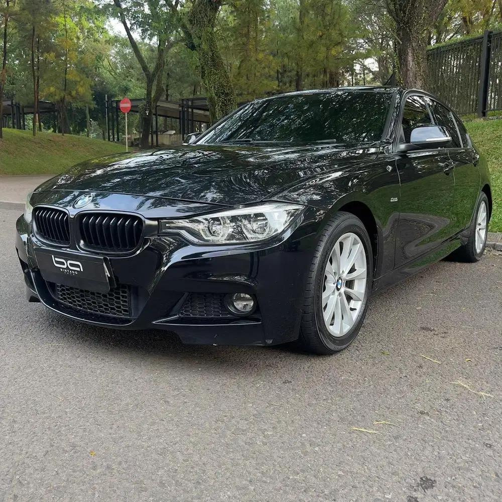 2016 BMW F30 320i 2.0 Sport Line Facelift LCI