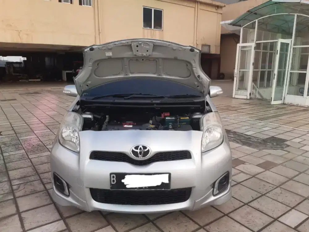 yaris th2012 E at
