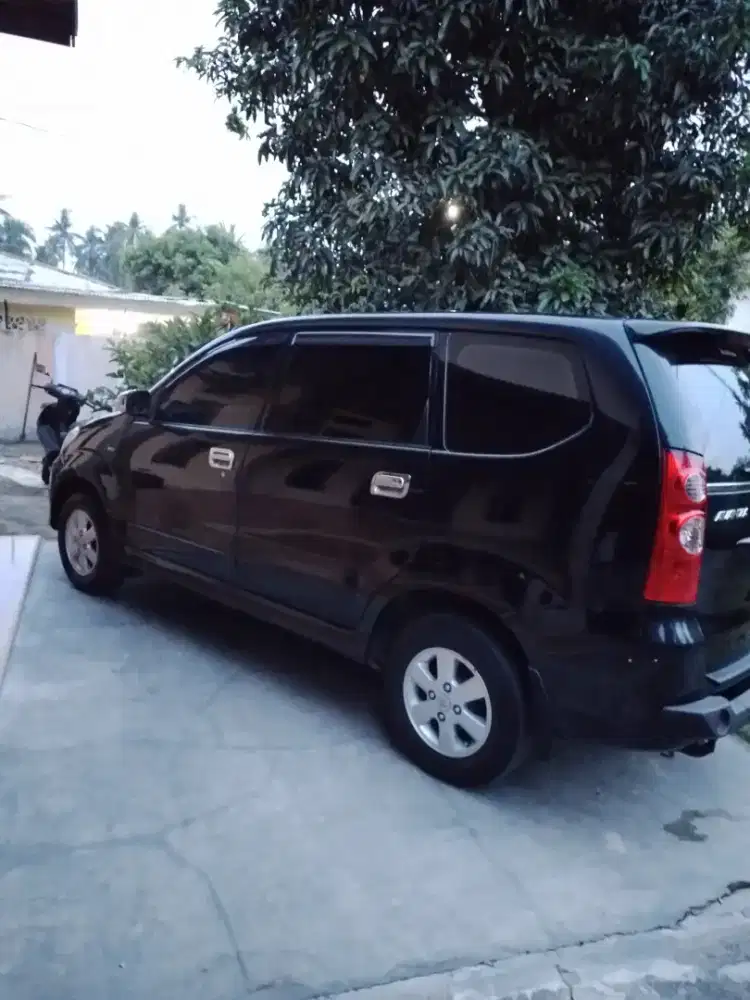 Jual Mobil Avanza.