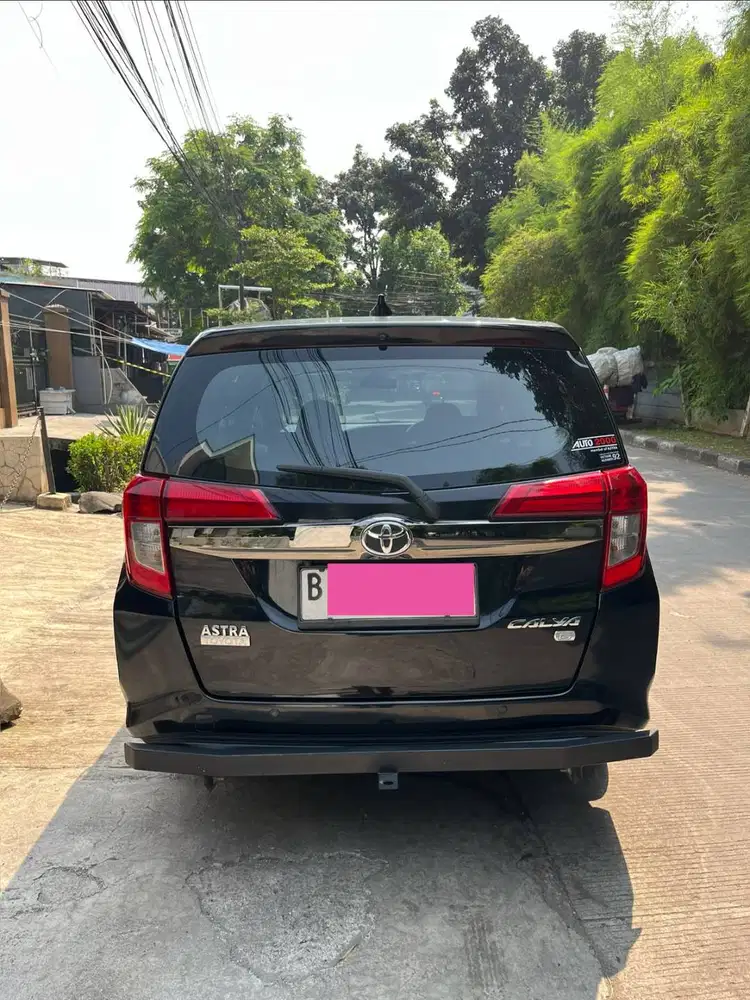 Toyota Calya G AT 2023 Hitam - Mobil Keluarga yang Irit & Siap Pakai!