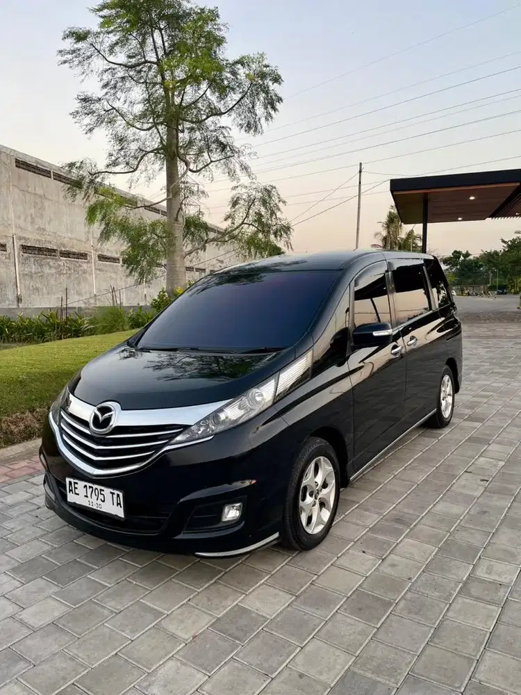 Mazda biante Skyactive super istimewa