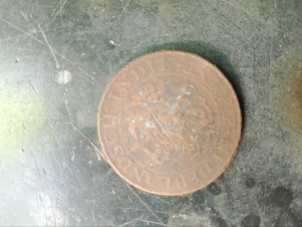 Tersedia 3 keping uang koin lama dengan kondisi sesuai foto.