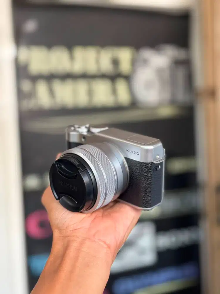 Fujifilm XA20 Kit Fullset Box Mulus