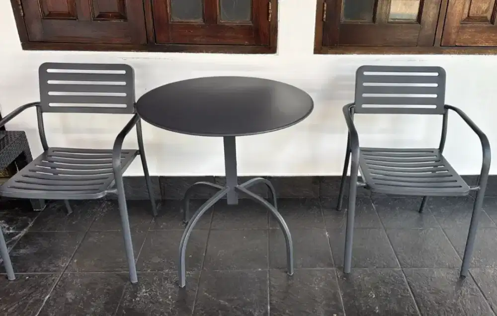 Dijual Cepat Kursi & Meja Teras