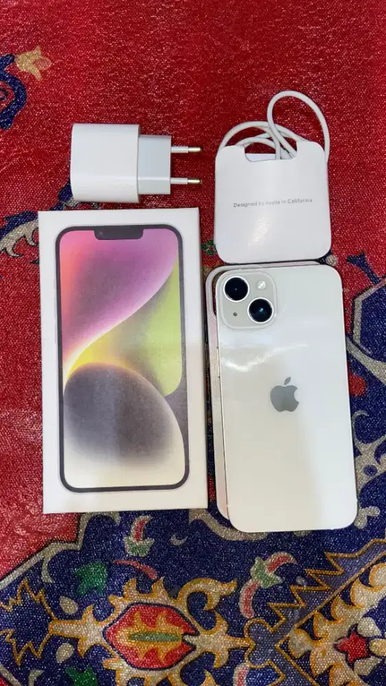 Iphone 14 starlight