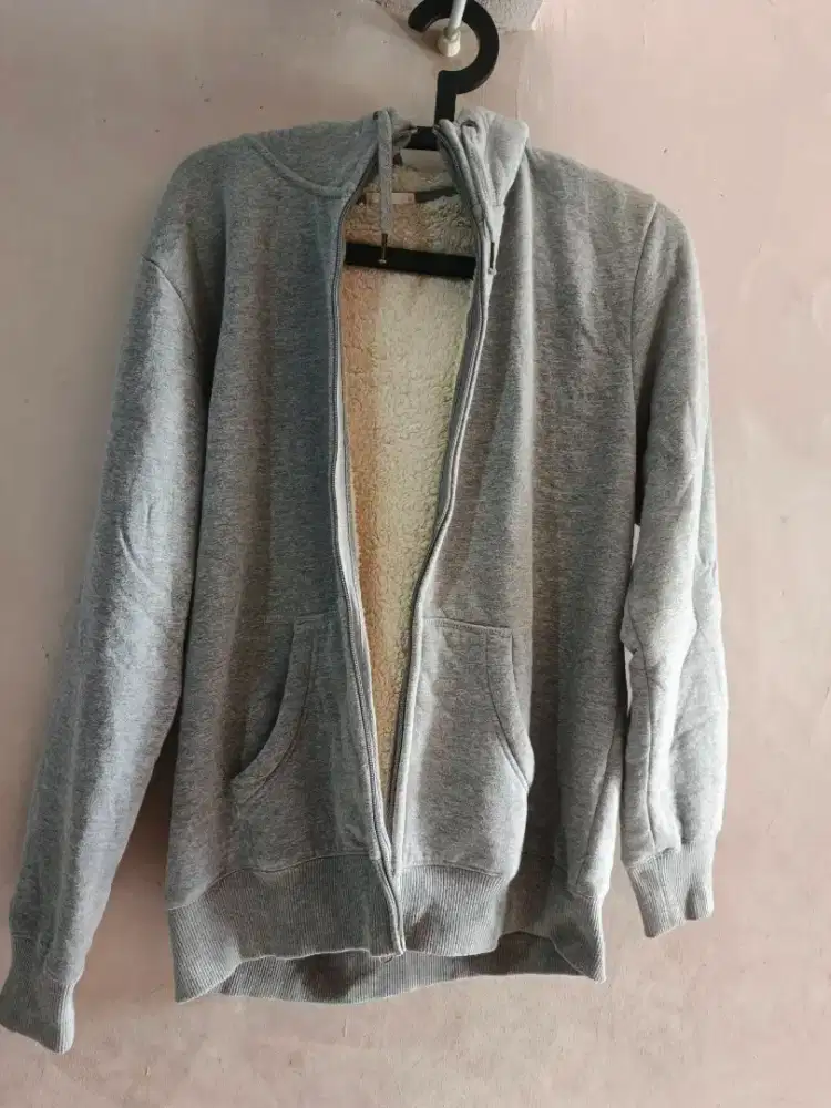 Jaket hoodie serpa GU