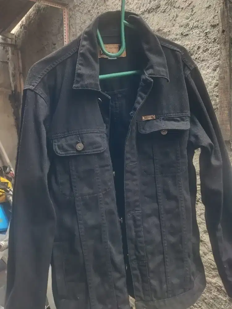Jaket levis Lois original