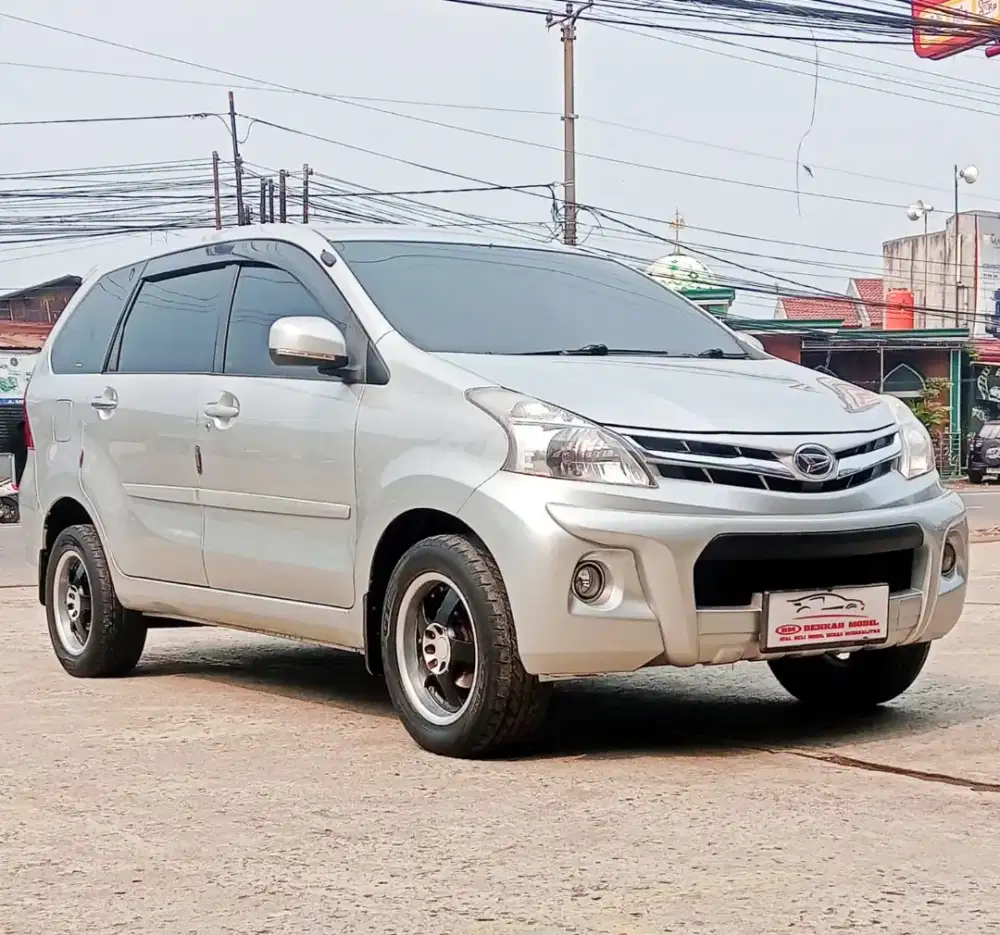 Daihatsu Xenia R MT Deluxe 2012