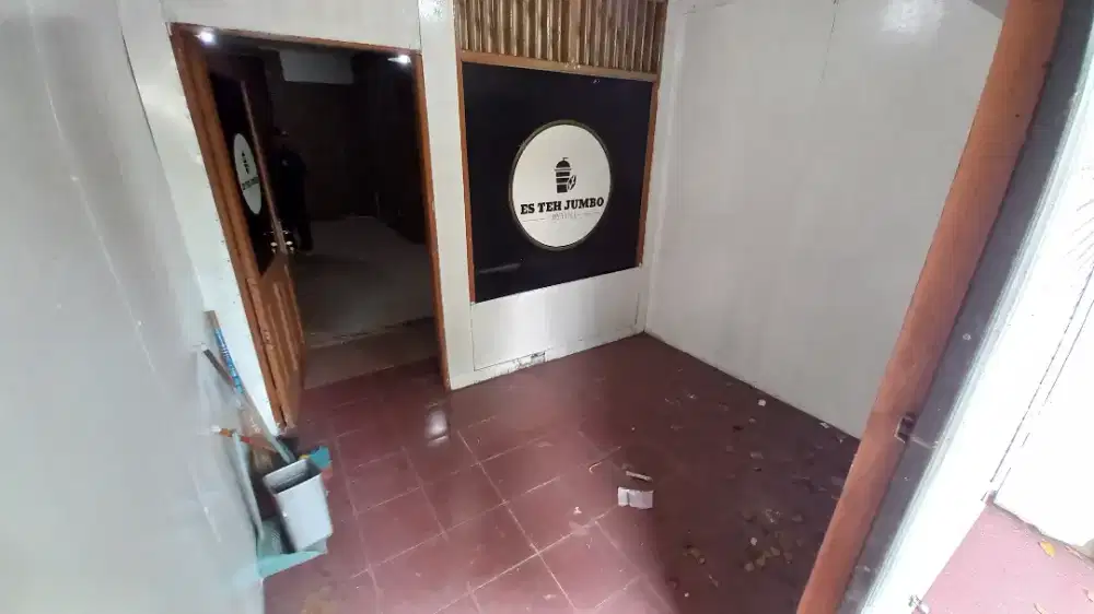 Dikontrakkan Kios/Ruko/Rumah di Kemanggisan