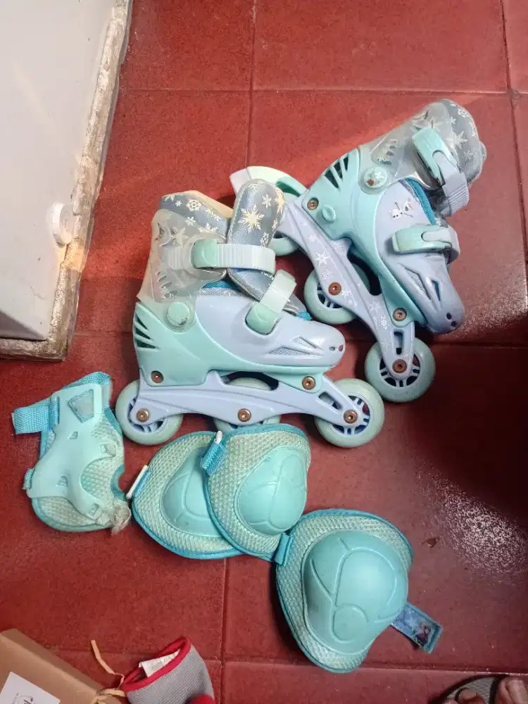 Roller skate anak