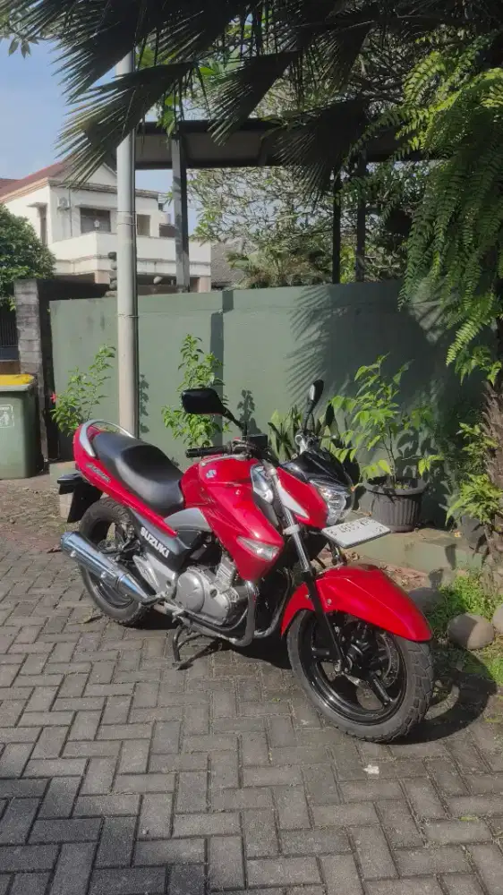 Suzuki Inazuma GW250 2013
