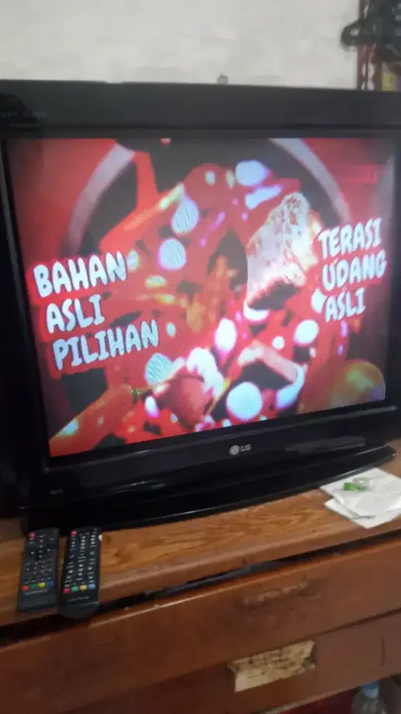 tv tabung slim LG 29inch layar datar flat, turbo sound