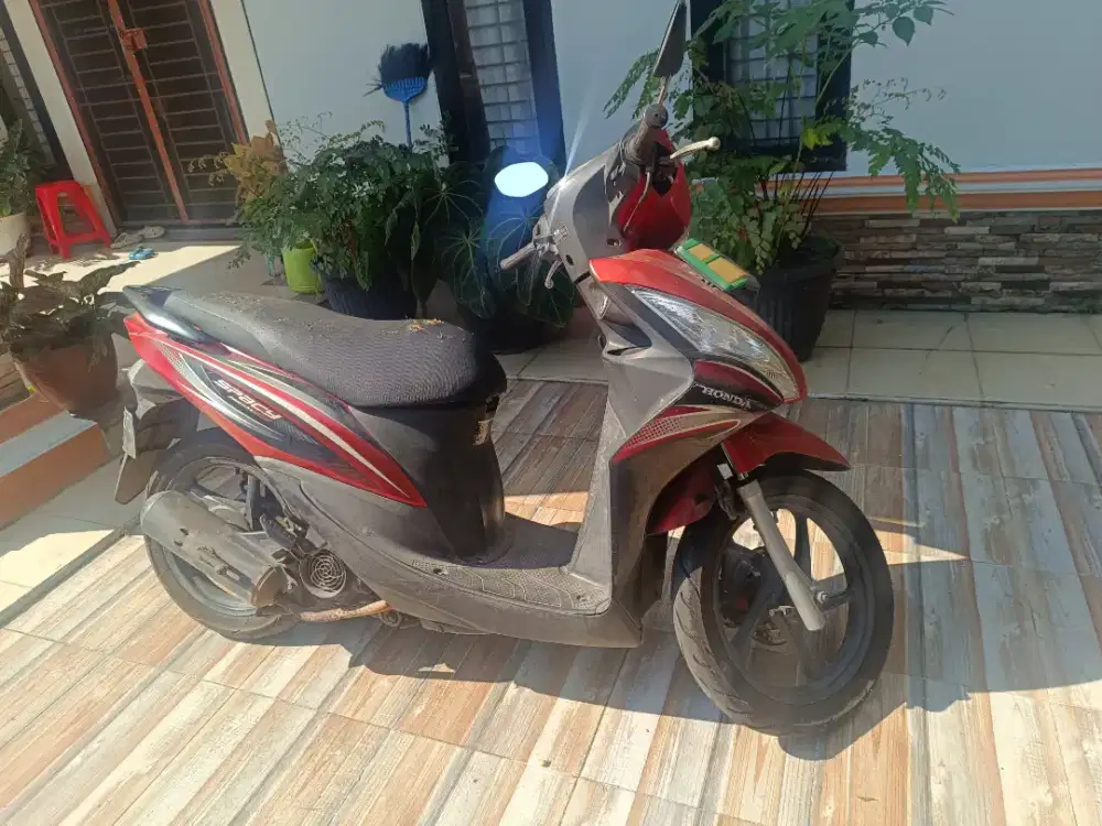 Honda spacy 2012