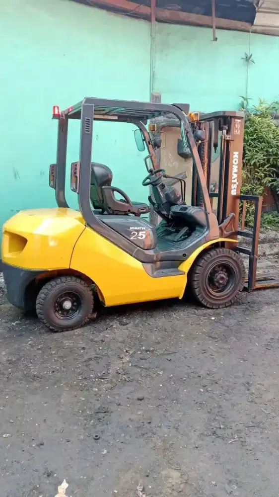 Forklift Komatsu 2,5 Ton,Tiang 3 Meter,Matic,FD25-17,Tahun 2019