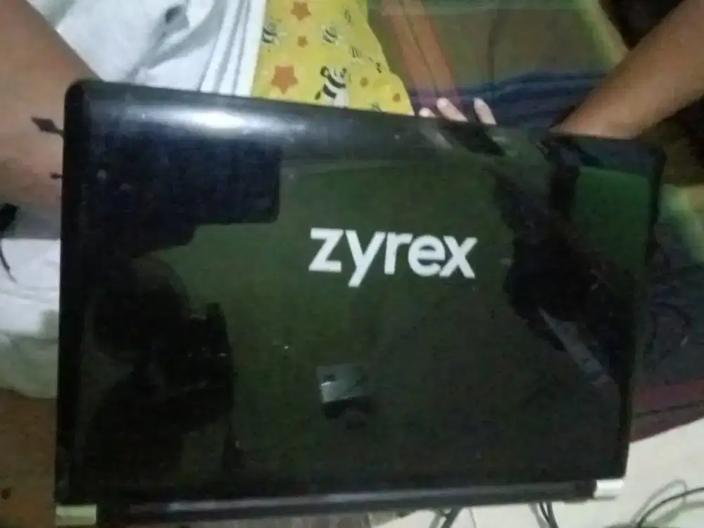 Netbook Zyrex M1115