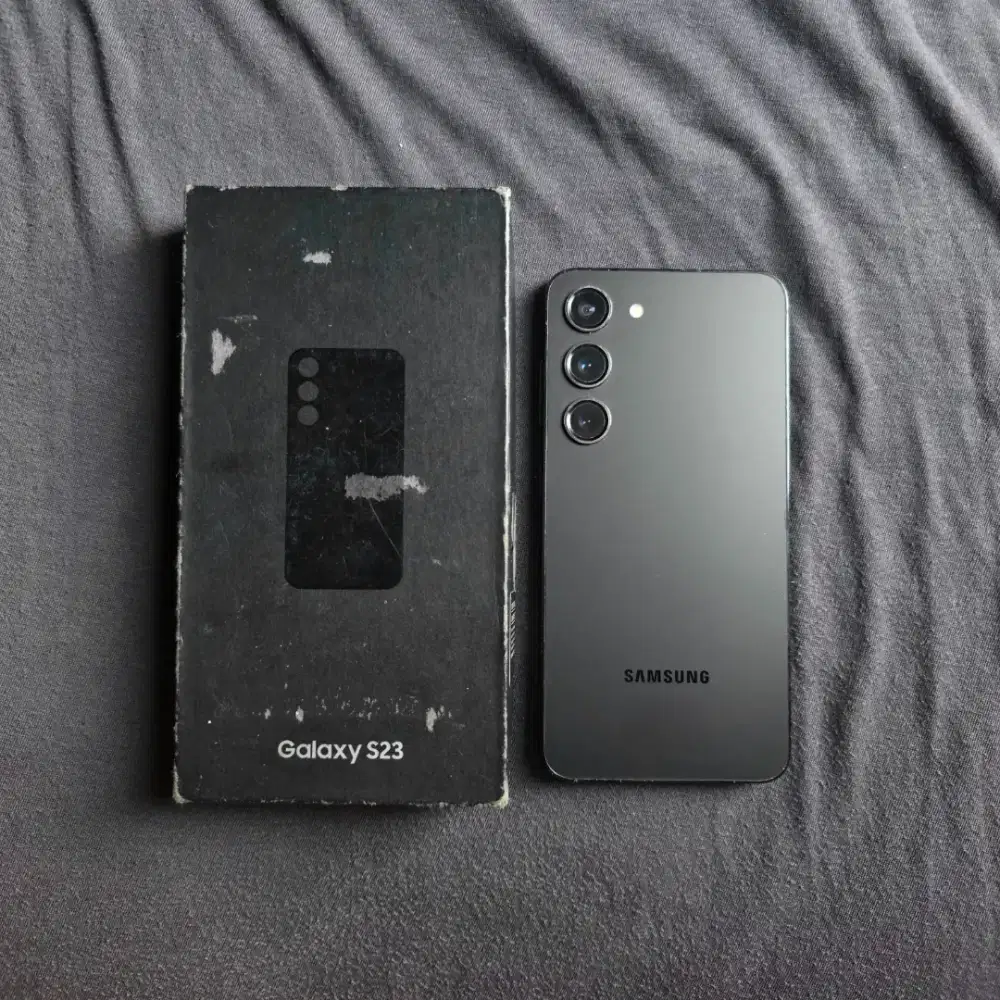 Samsung S23 8/256 Nominus Fullset Sein