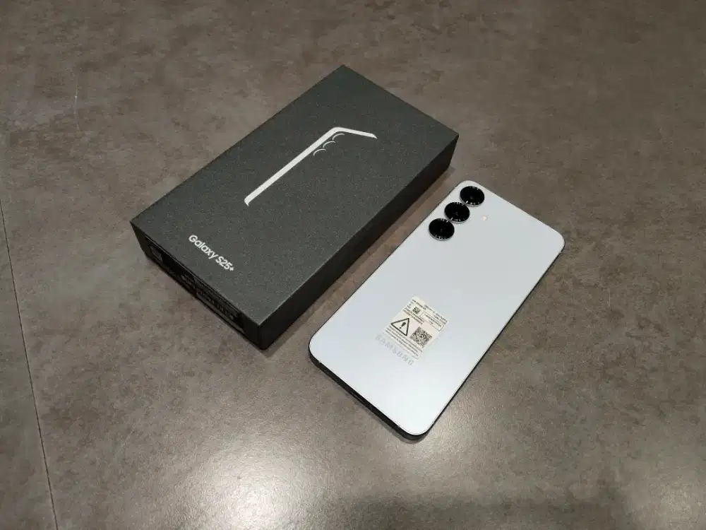 Samsung s25plus 12/512gb