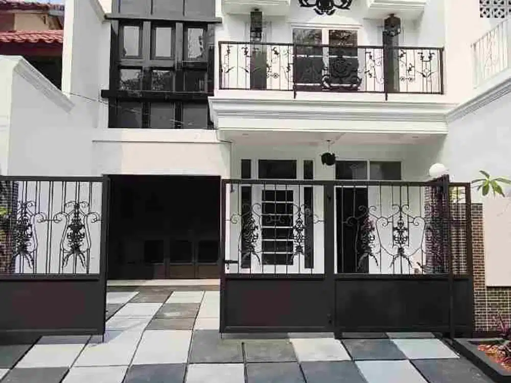 Rumah Dijual di Cinere Estate – Dekat Pos Security | SHM | 4+1 KT | Carport 3 Mobil | Rp2,7 M Nego