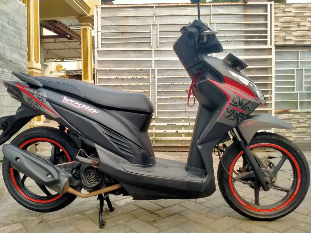 Honda Vario LED lengkap motor sehat keterangan detail dibawah