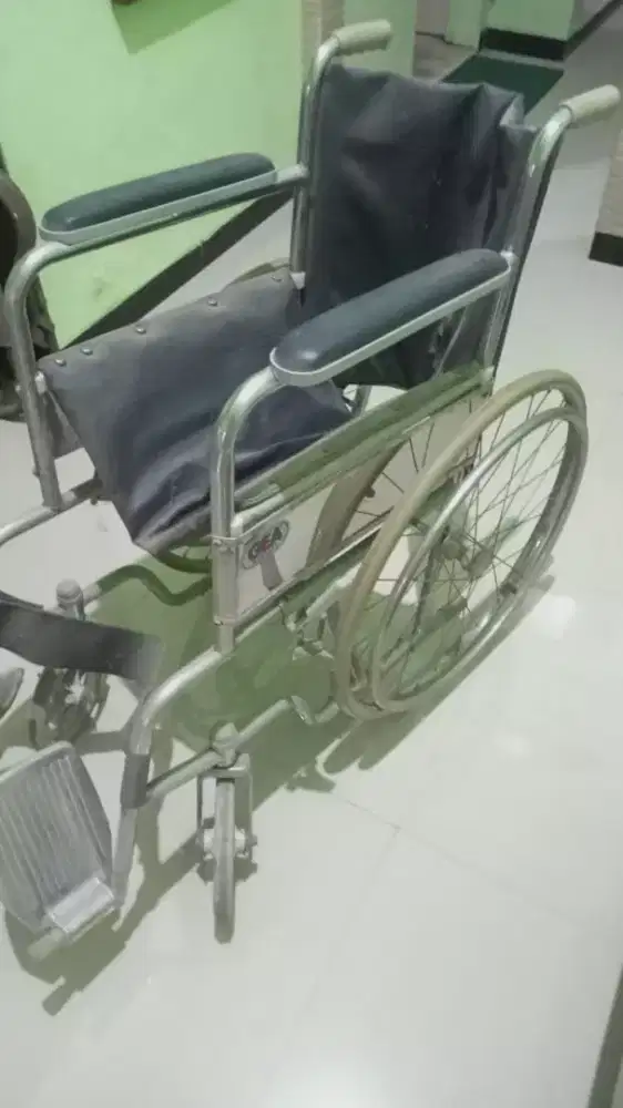 Di jual kursi roda