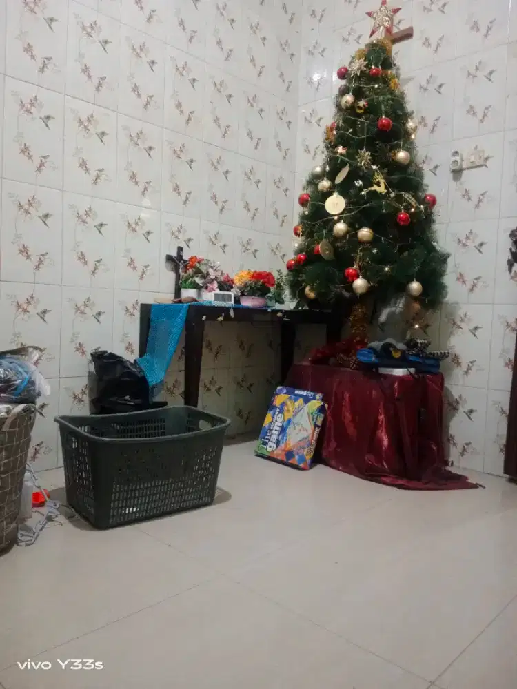 Pohon Natal bekas