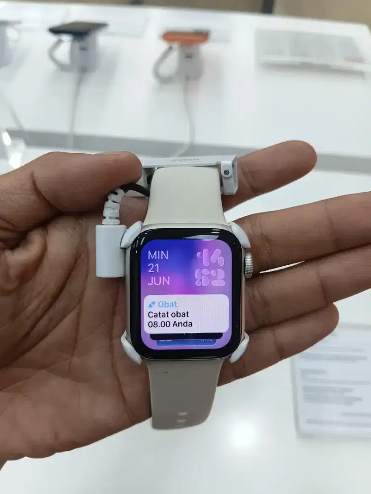 Apple Watch SE 3 bisa di kredit Tanpa DP
