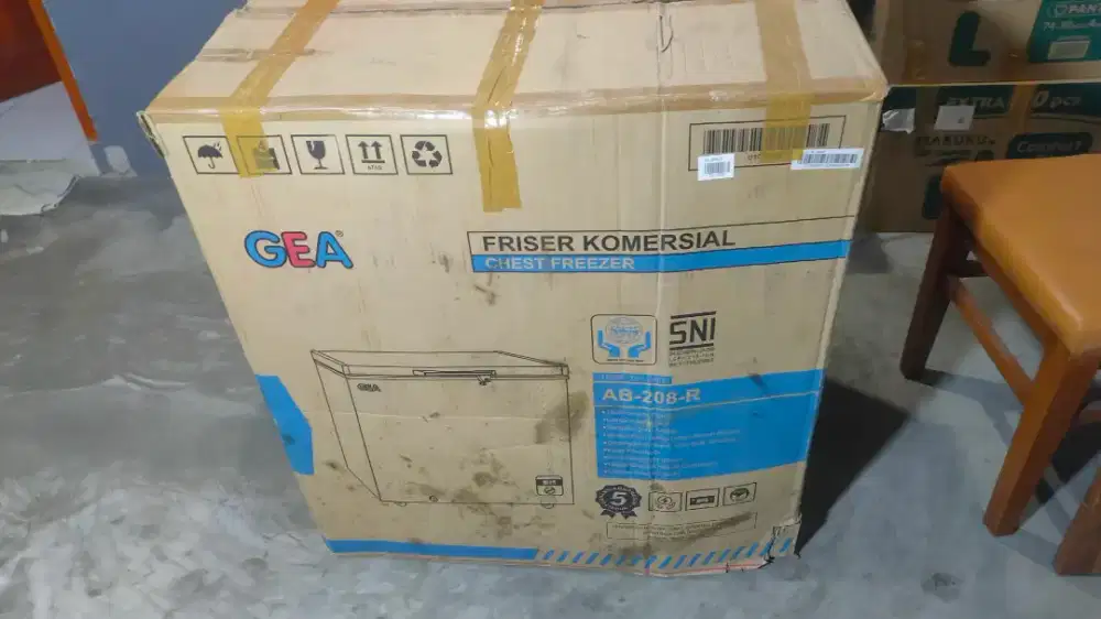 Freezer Elektronika Rumah