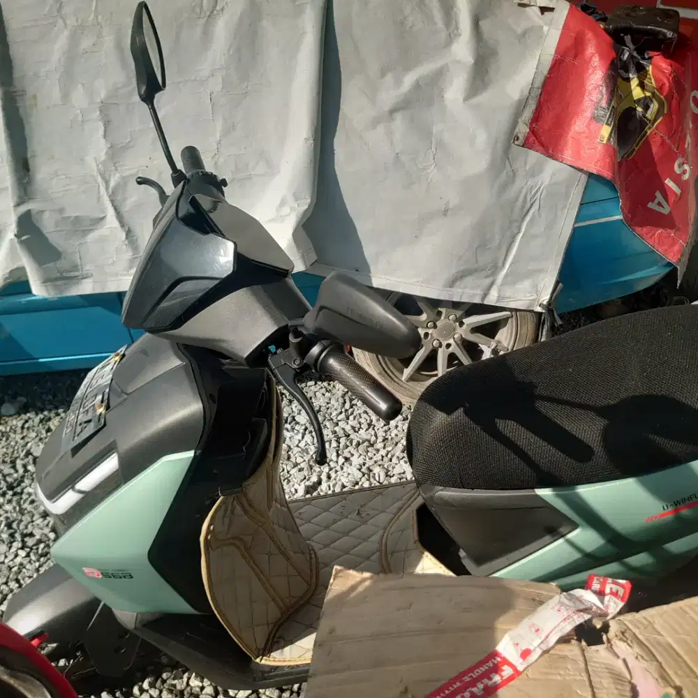 Dijual kendaraan Listrik uwinfly