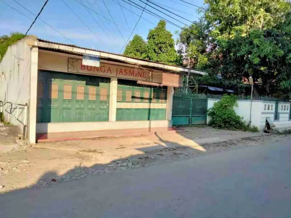 Jual Rumah Luas dan besar di Jl Saputra Tuparev Cirebon