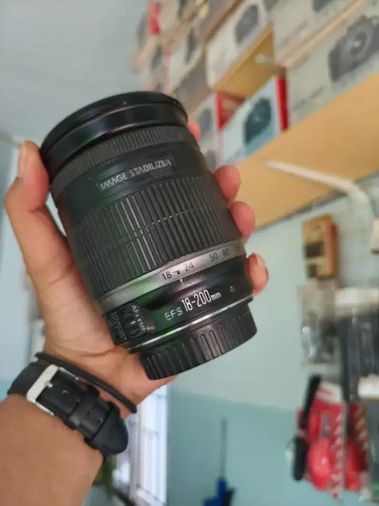 LENSA CANON 18-200MM