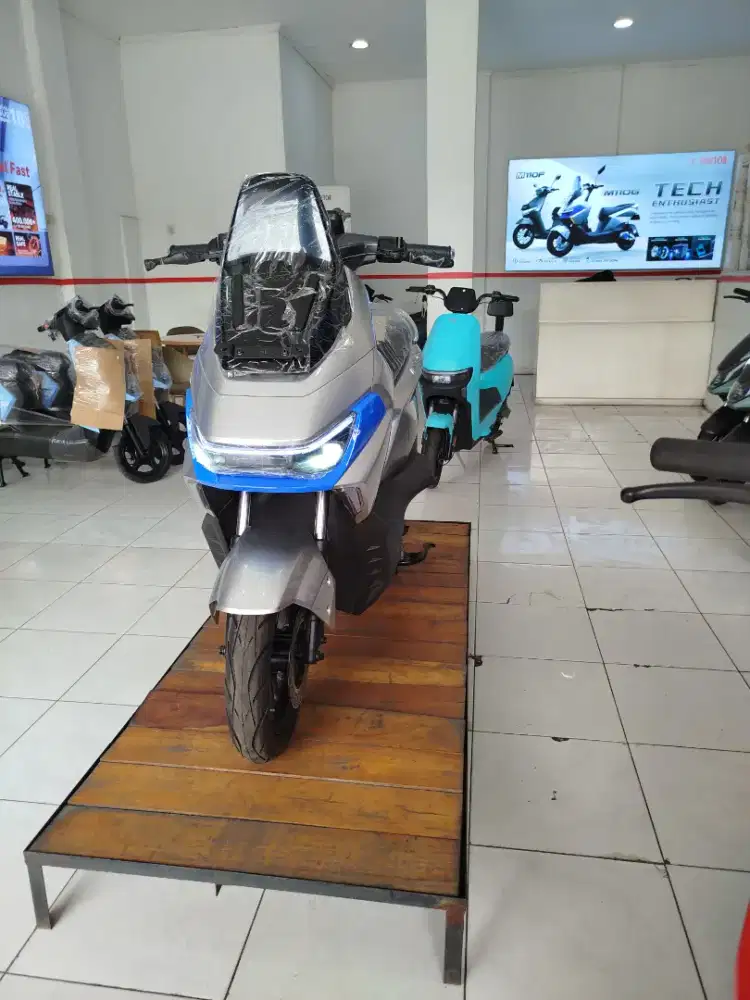 MOLIS  UWINFLY M90G