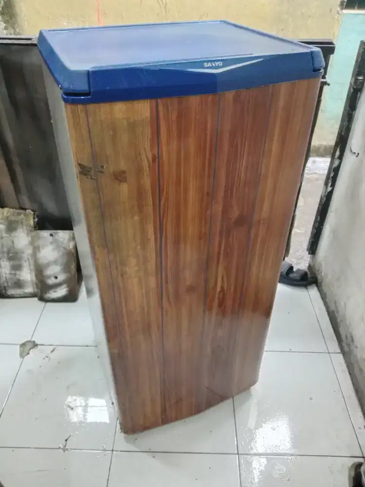 KULKAS SANYO 1 PINTU