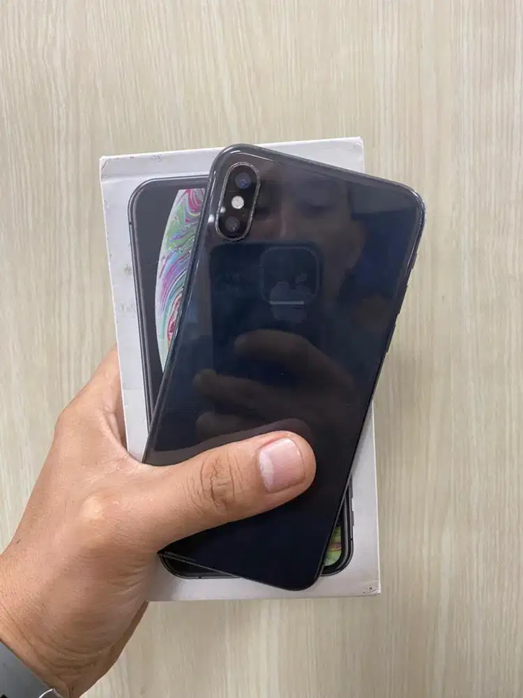 iphone xs 64GB inter