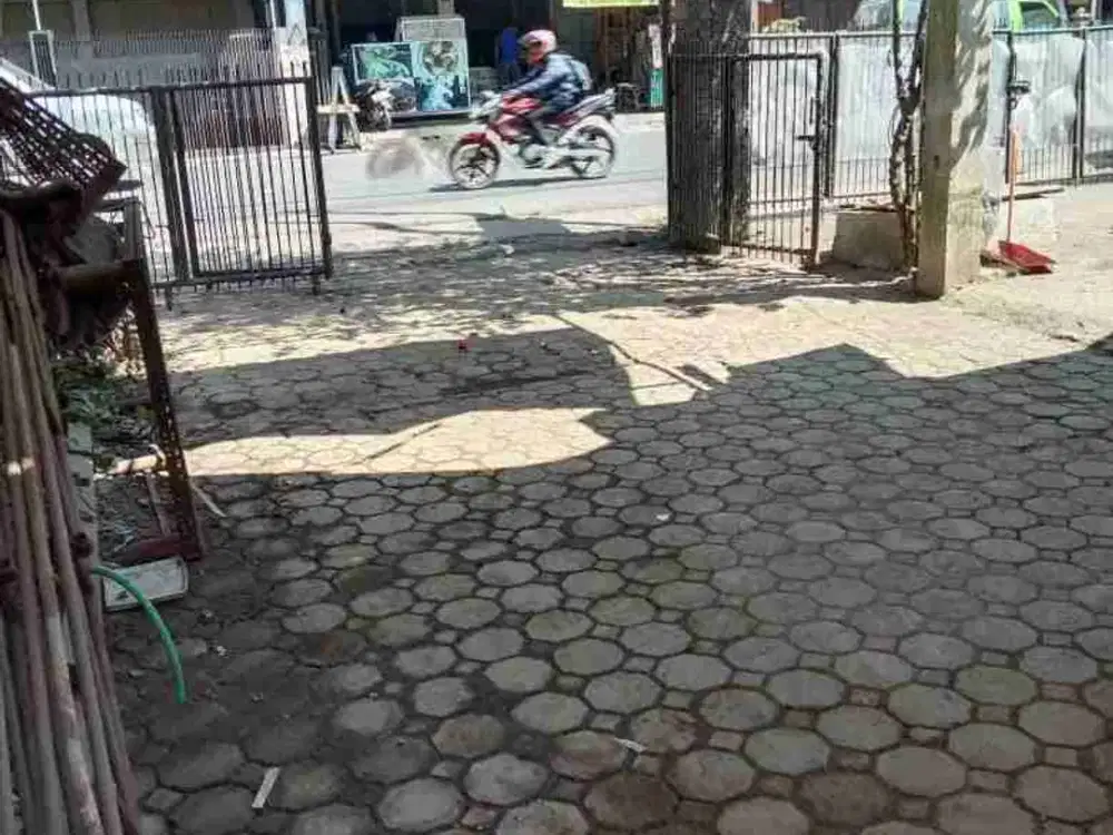 DIJUAL RUMAH MAINROAD TERUSAN CIBADUYUT BANDUNG STRATEGIS COCOK UNTUK HUNI ATAU USAHA (DI BIKIN RUKO)