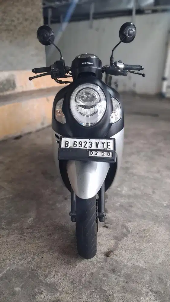 (A) Honda Scoopy Sporty Fi Tahun 2023