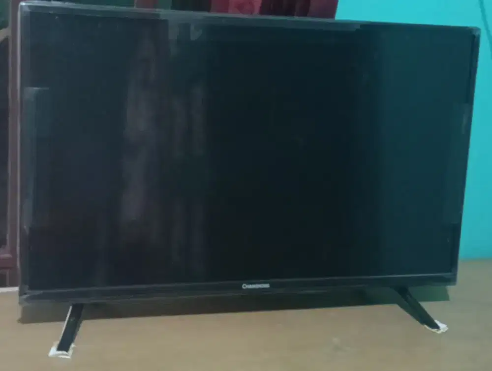 Televisi 32 ince BOX ANTENA