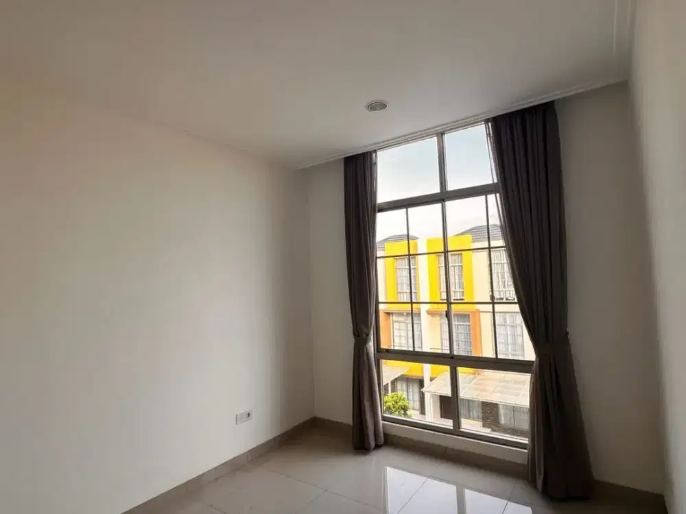 DI JUAL RUMAH PIK2 CLUSTER MIAMI 2,4 M