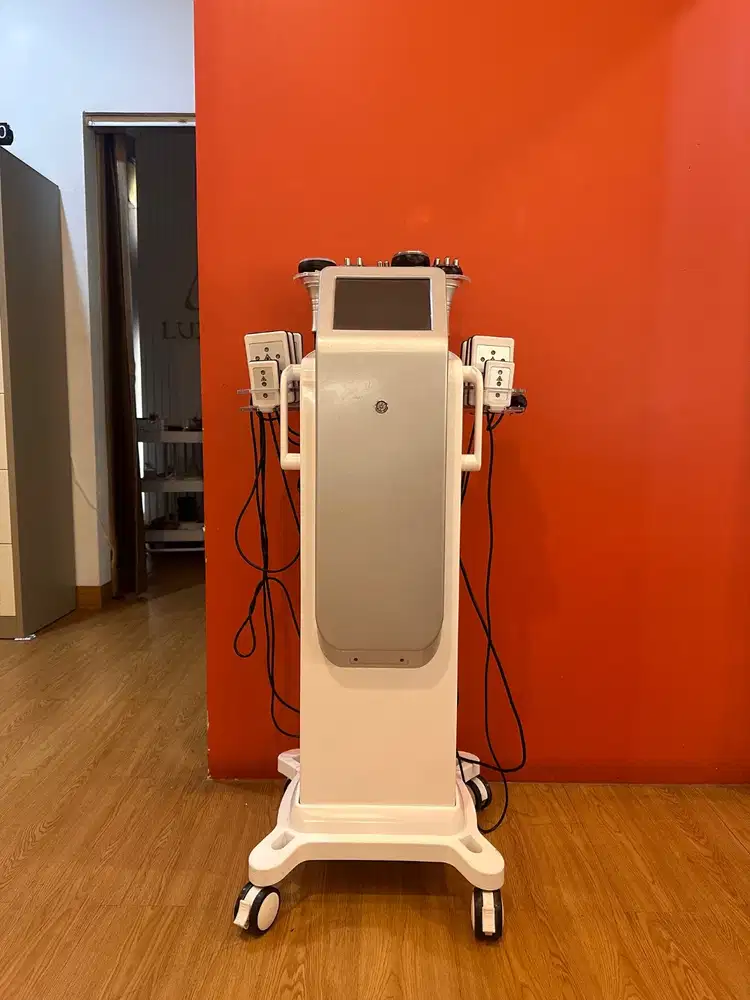 Alat RF Treatment Untuk Lemak Dan Pengencangan Kulit Bekas Klinik