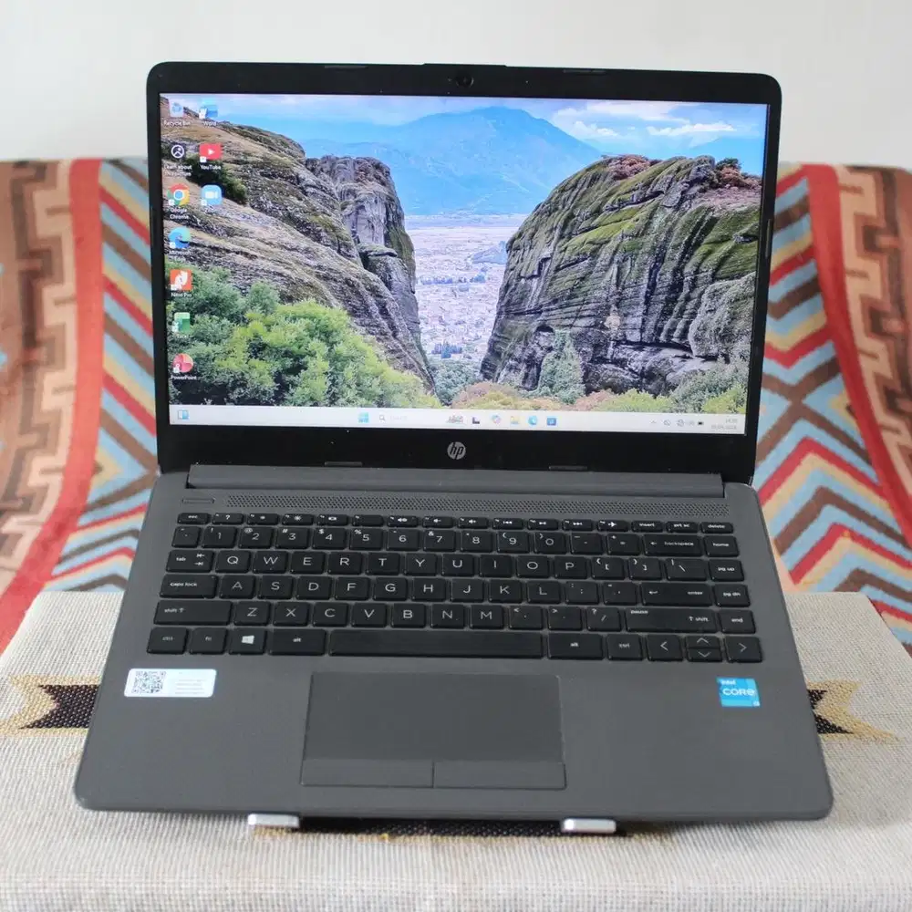 HP 240 G8 i3-1115G4 RAM 8GB SSD 512GB