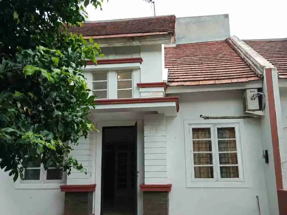 Dijual Rumah Asri 2 Lantai siap huni dalam Cluster Legenda Wisata Cibubur Gunung Putri Bogor.