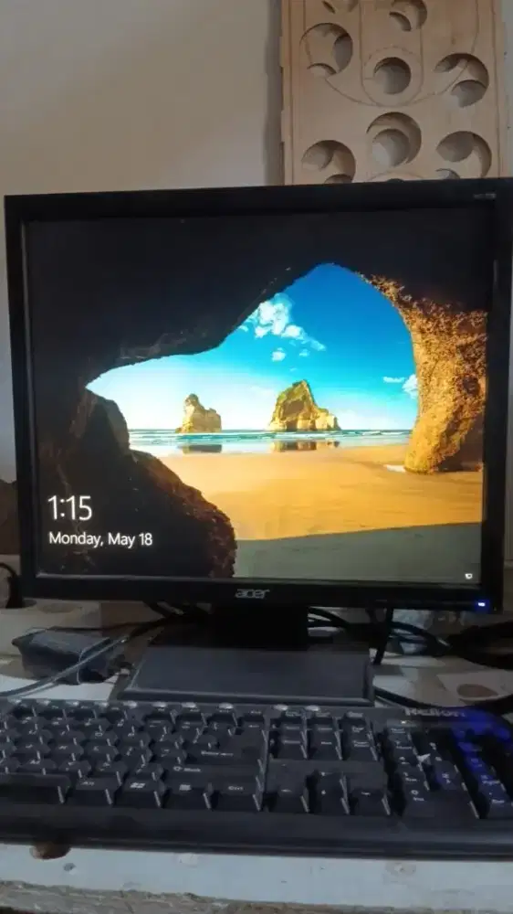 MONITOR 19 inch bonus CPU